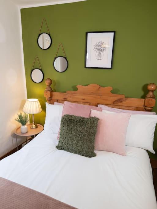 Cosy Cottage In Central Reading Free Parking & Fast Wifi Εξωτερικό φωτογραφία