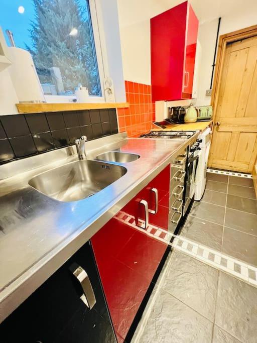 Cosy Cottage In Central Reading Free Parking & Fast Wifi Εξωτερικό φωτογραφία