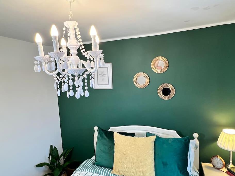 Cosy Cottage In Central Reading Free Parking & Fast Wifi Εξωτερικό φωτογραφία